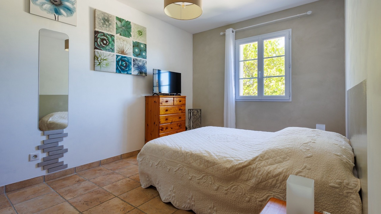 Photo of Bedroom in Rousset-les-Vignes