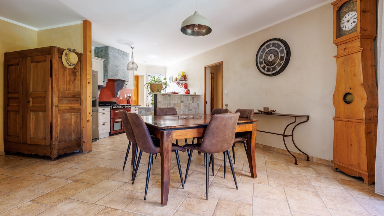 Photo of Others in Rousset-les-Vignes