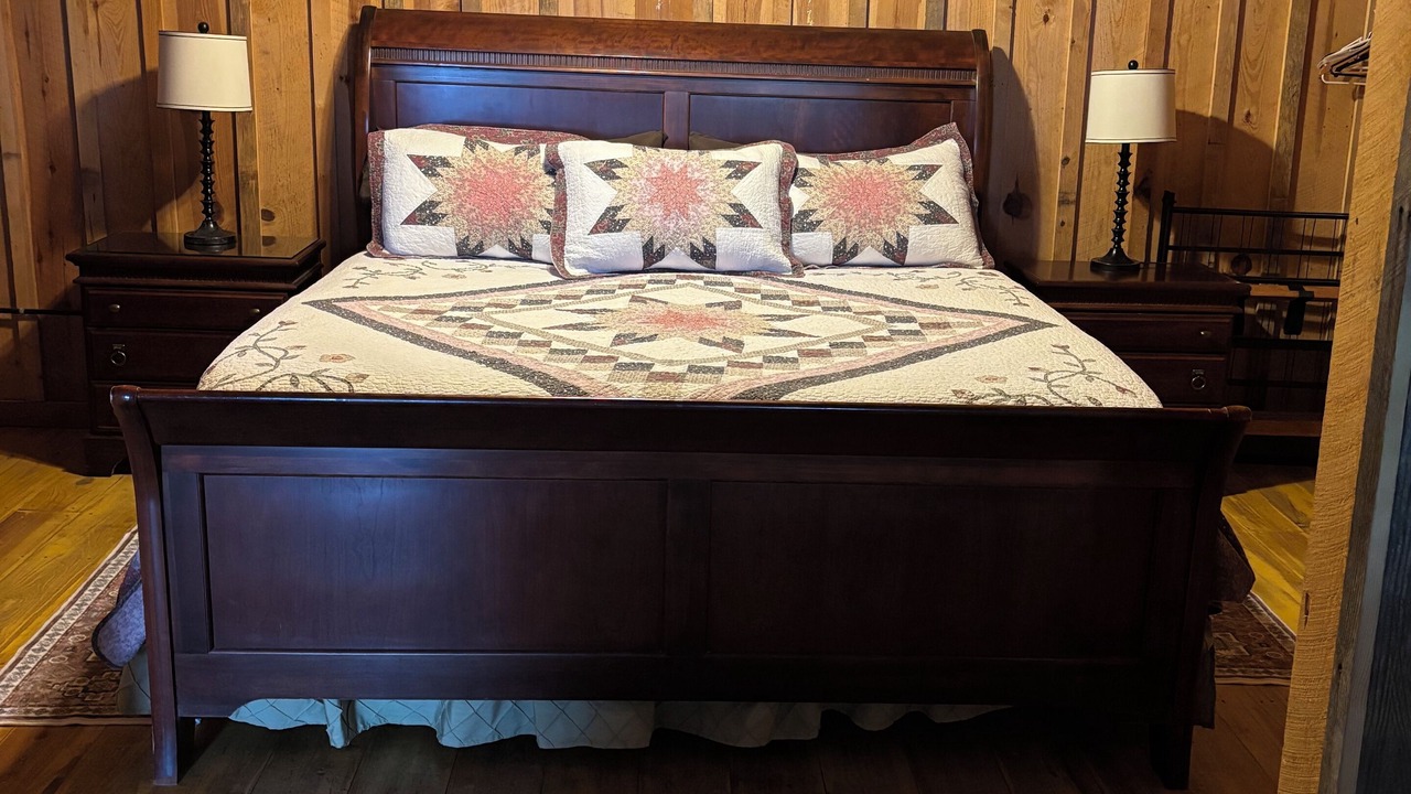 Photo of Bedroom in Mountain View