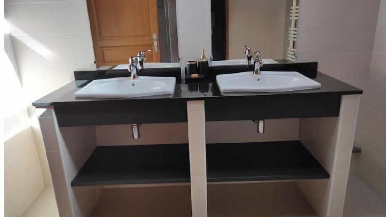 Photo of Bathroom in Bardos