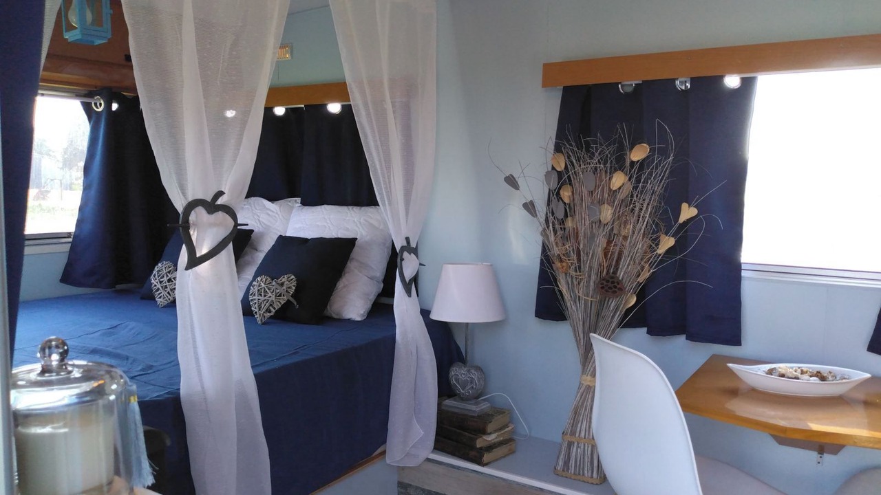 Photo of Bedroom in Lapalisse