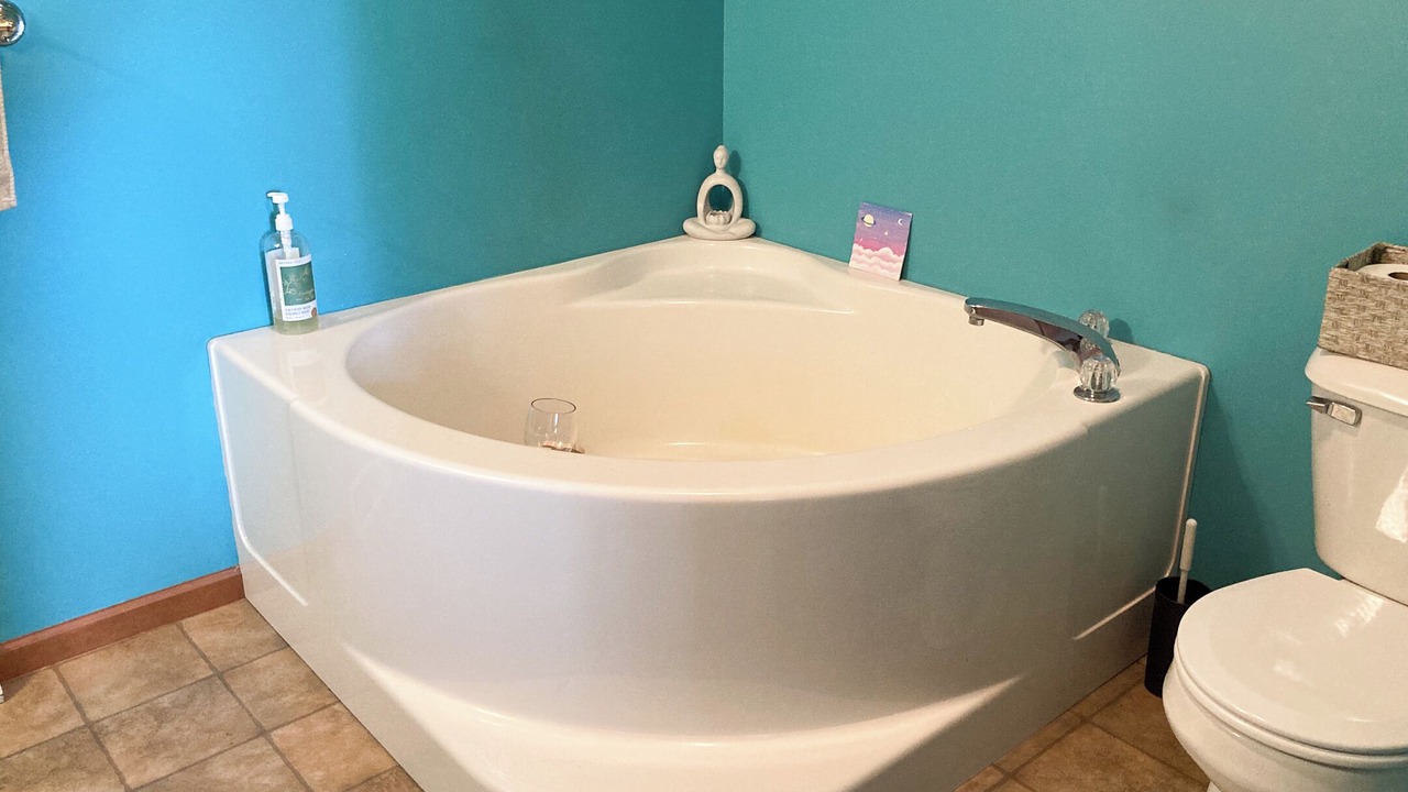 Photo of Bathroom in Nappanee