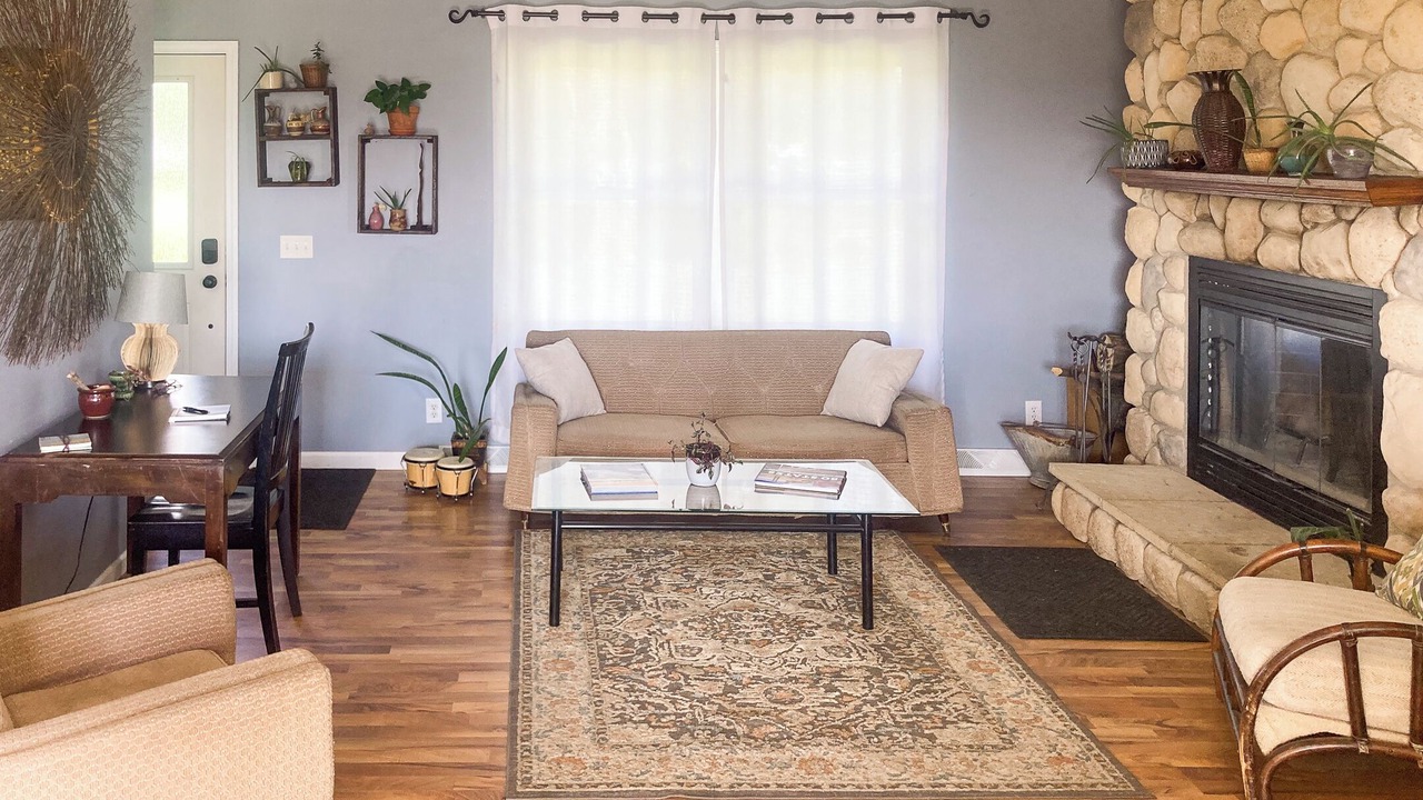 Photo of Livingroom in Nappanee