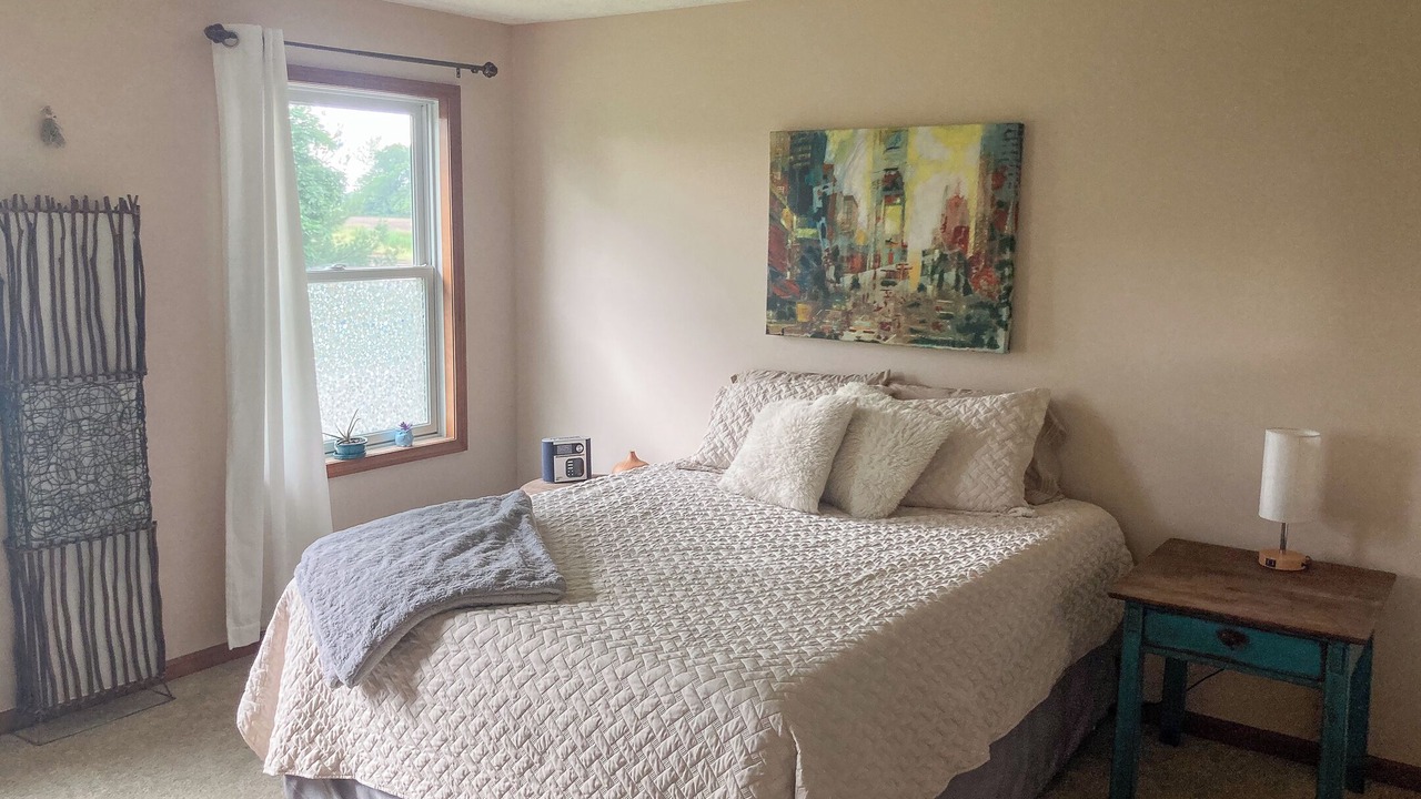 Photo of Bedroom in Nappanee