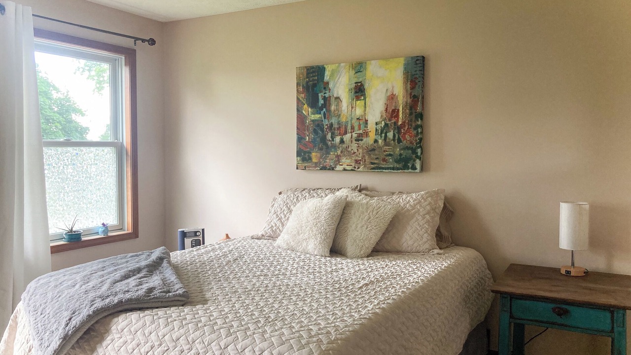 Photo of Bedroom in Nappanee