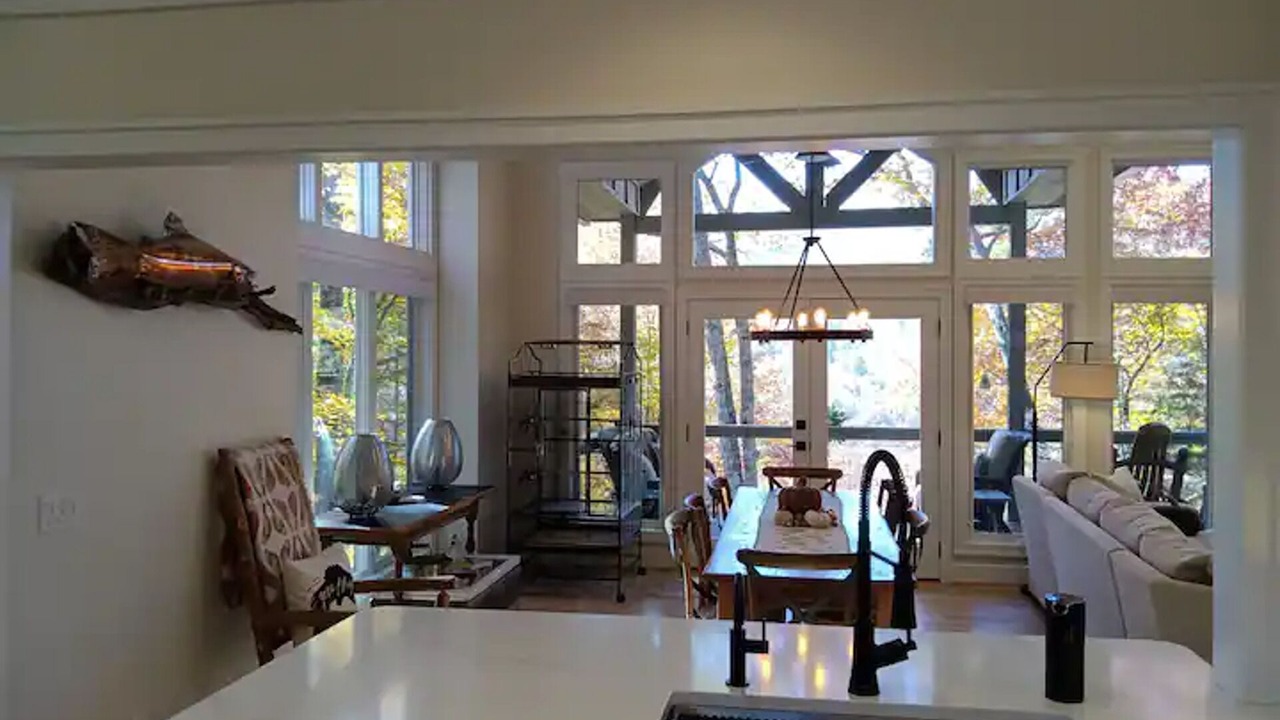 Photo of Bedroom in Lake Toxaway
