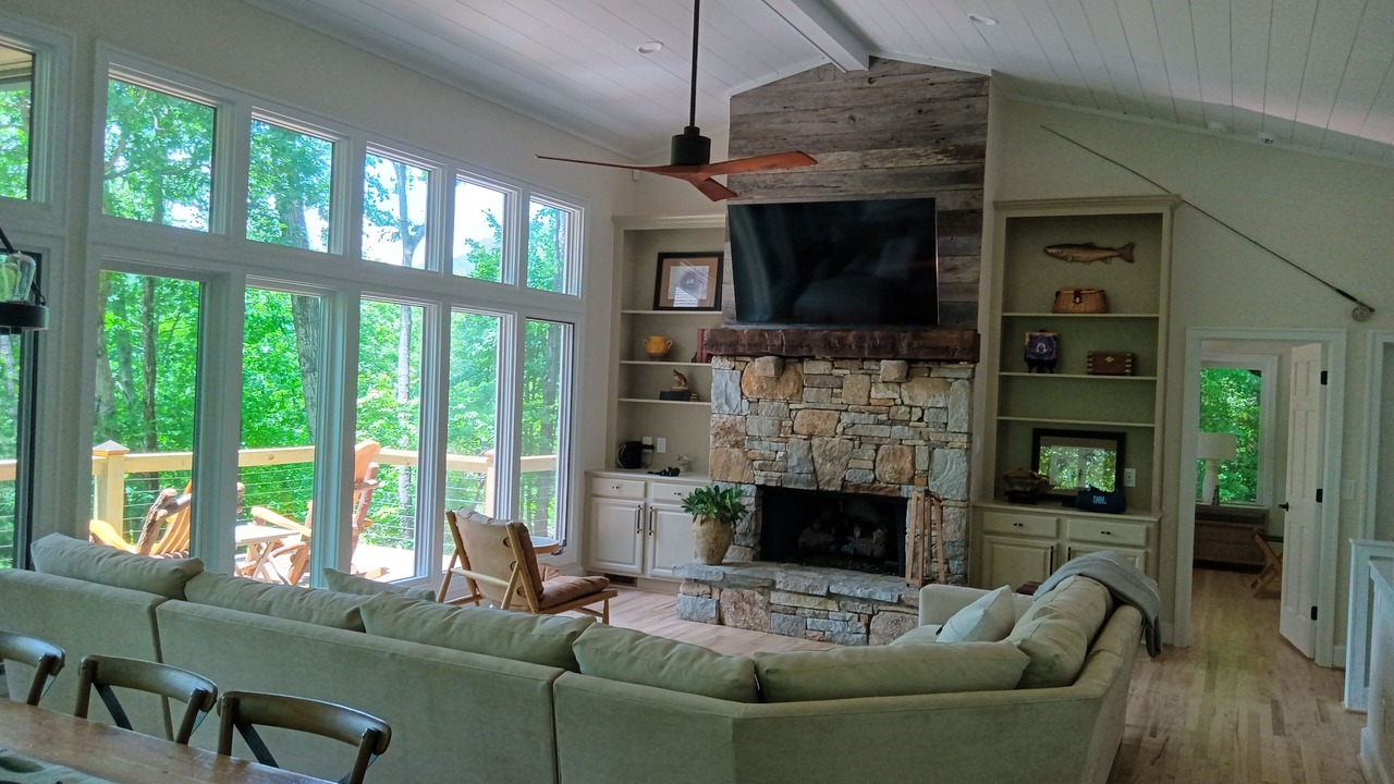 Photo of Bedroom in Lake Toxaway