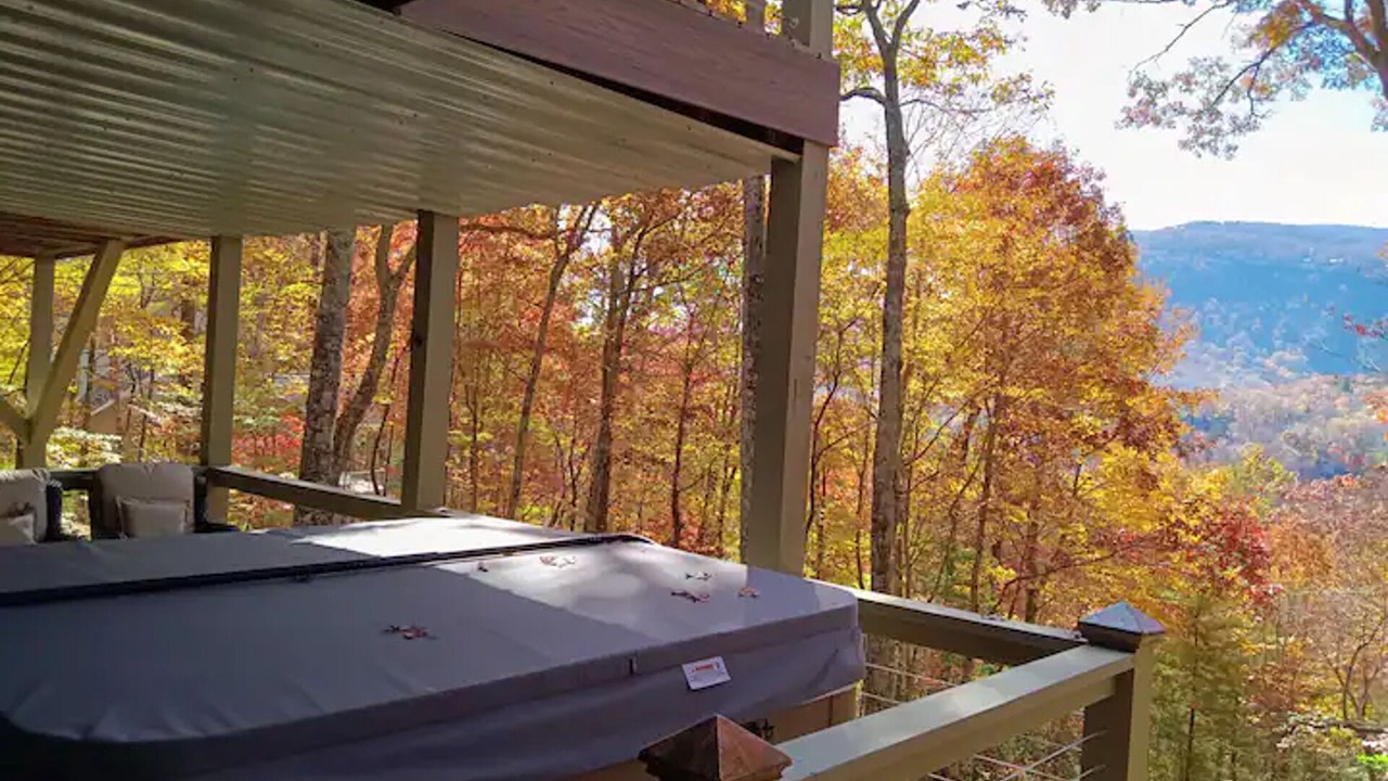 Photo of Patio Balcony in Lake Toxaway