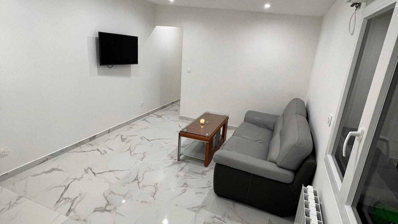 Photo of Livingroom in Le Blanc-Mesnil