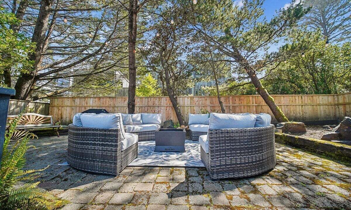 Photo of Others in Downtown Cannon Beach