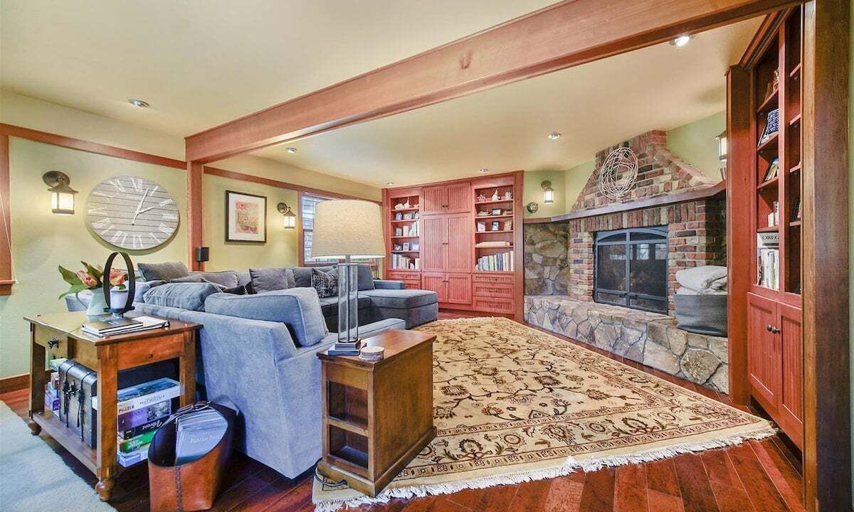 Photo of Bedroom in Downtown Cannon Beach