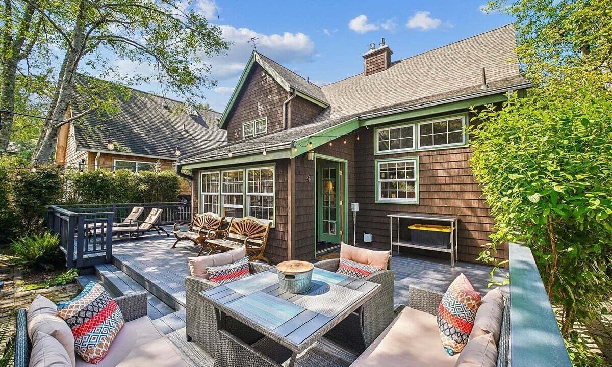 Photo of Others in Downtown Cannon Beach