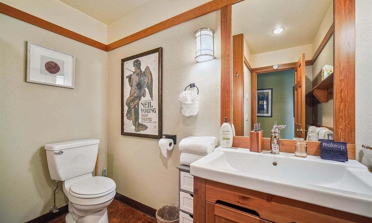 Photo of Bathroom in Downtown Cannon Beach