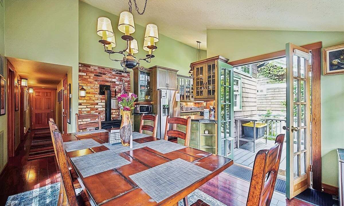 Photo of Bedroom in Downtown Cannon Beach