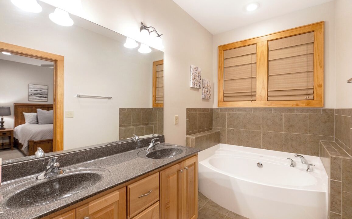 Photo of Bathroom in Foscoe