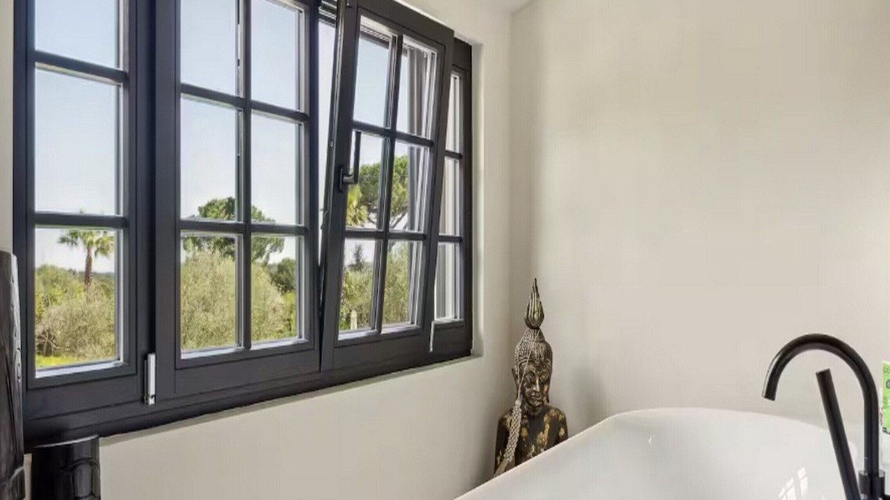 Photo of Bathroom in Valbonne