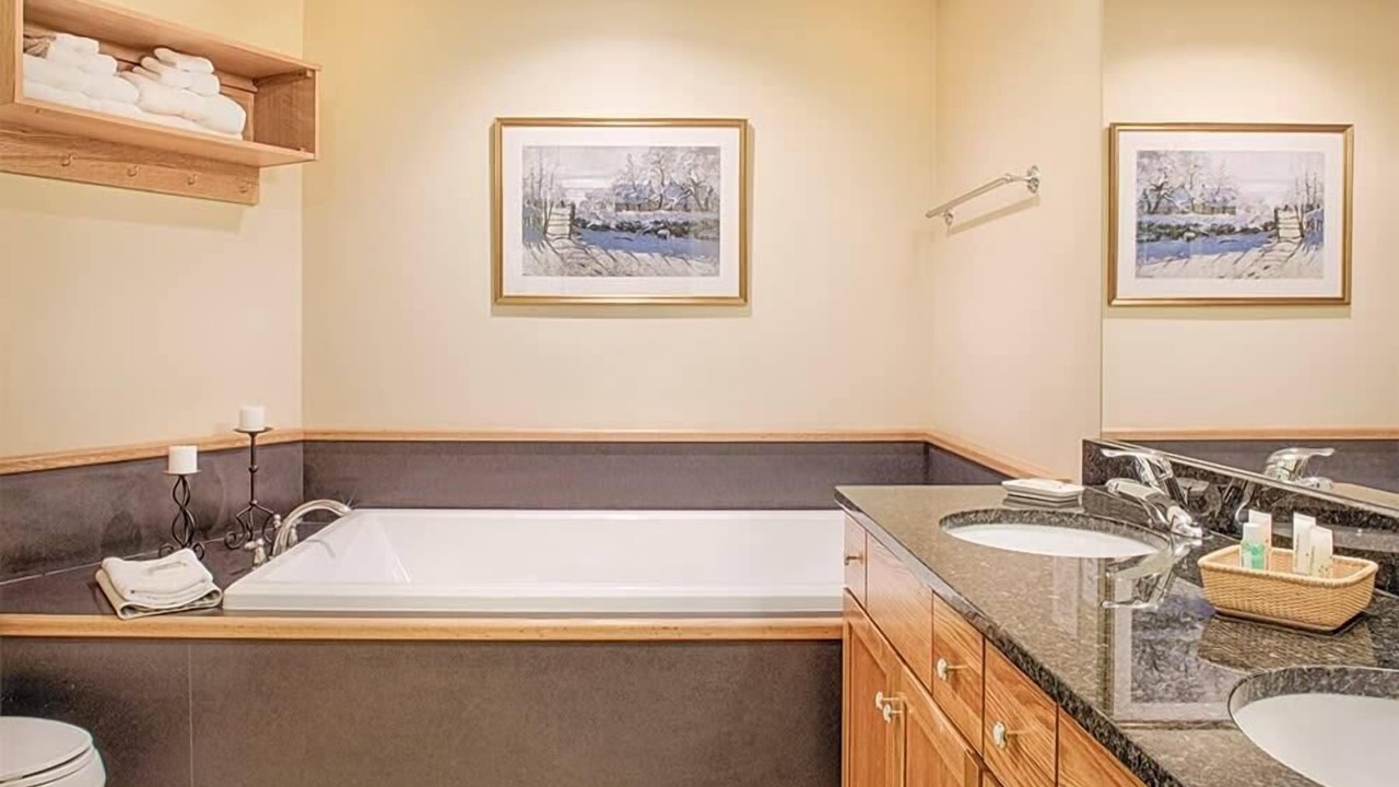 Photo of Bathroom in Jeffersonville