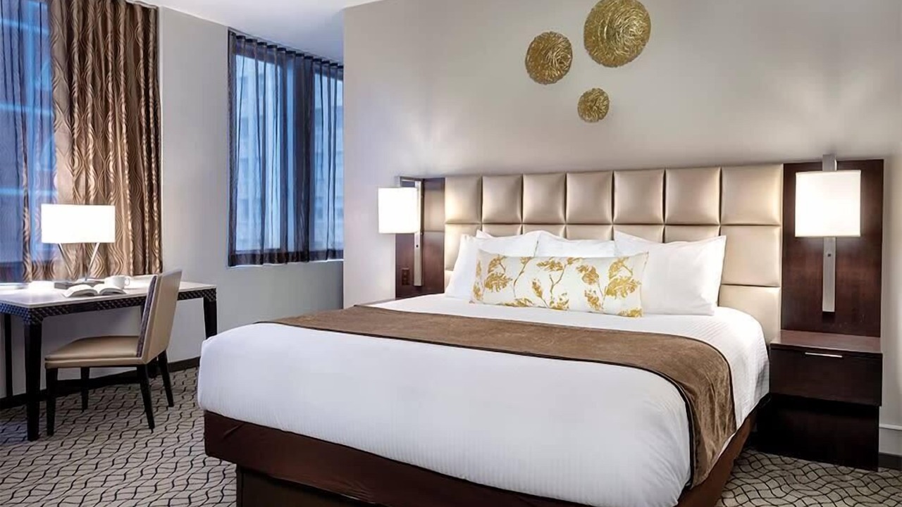 Photo of Bedroom in Theater District