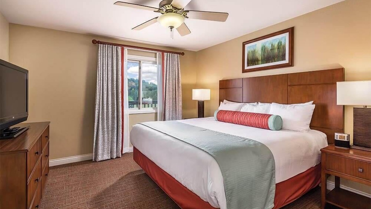 Photo of Bedroom in Lake Delton