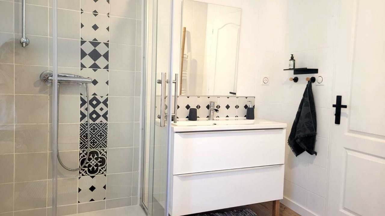 Photo of Bathroom in Saint-Florent-sur-Auzonnet