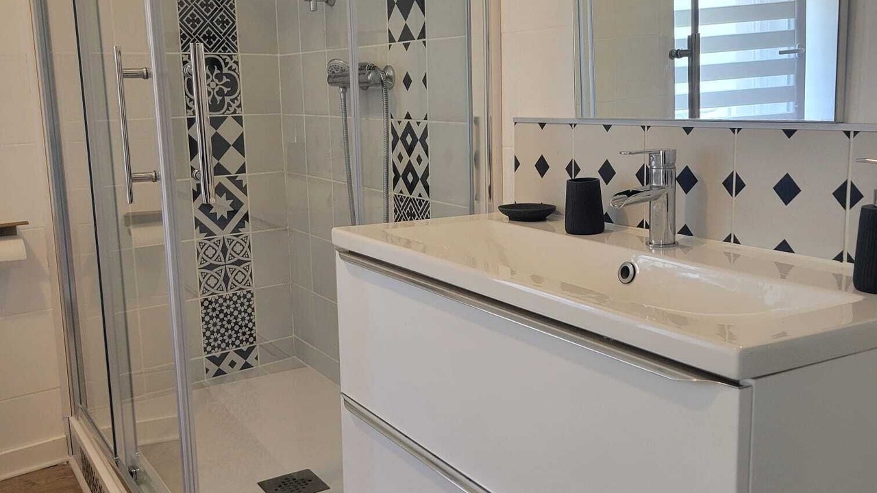 Photo of Bathroom in Saint-Florent-sur-Auzonnet