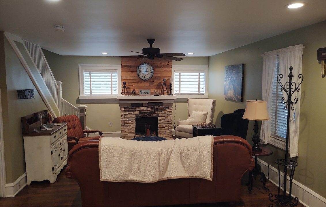Photo of Livingroom in Watkins Glen