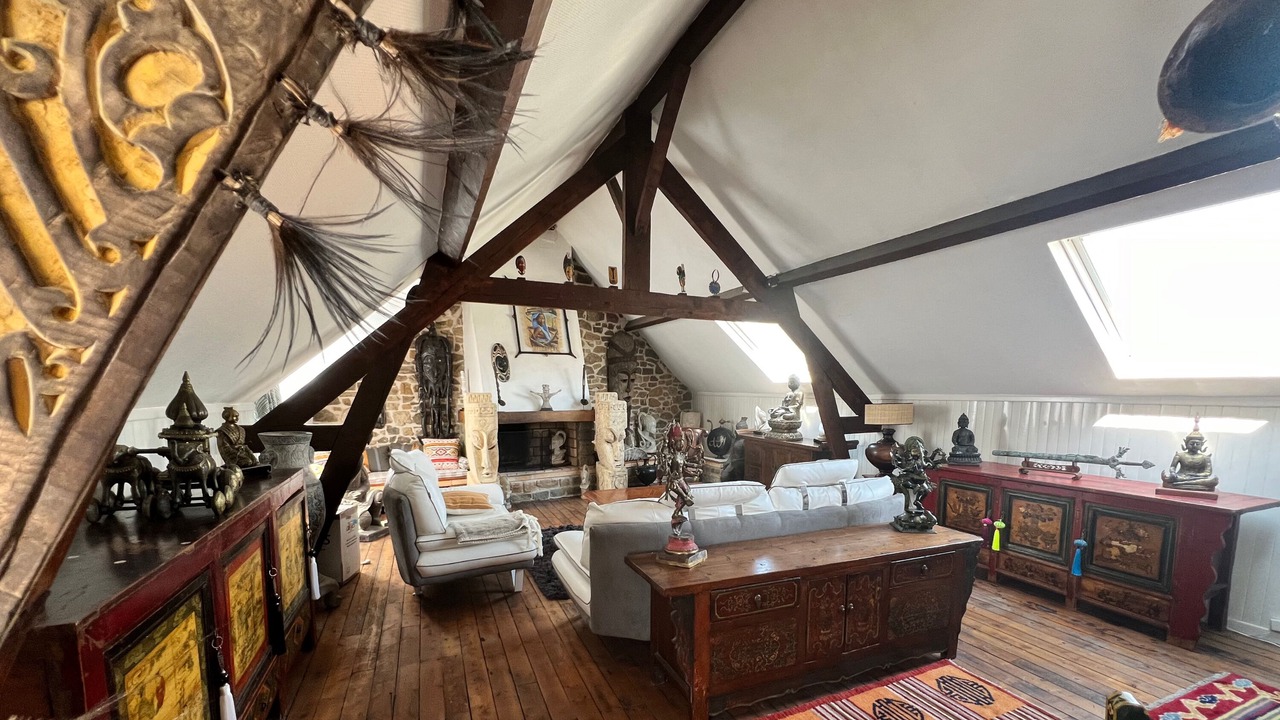 Photo of Others in Dernier Sou