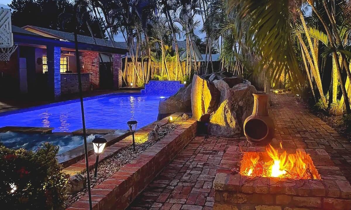 Photo of Outdoor in Sunrise