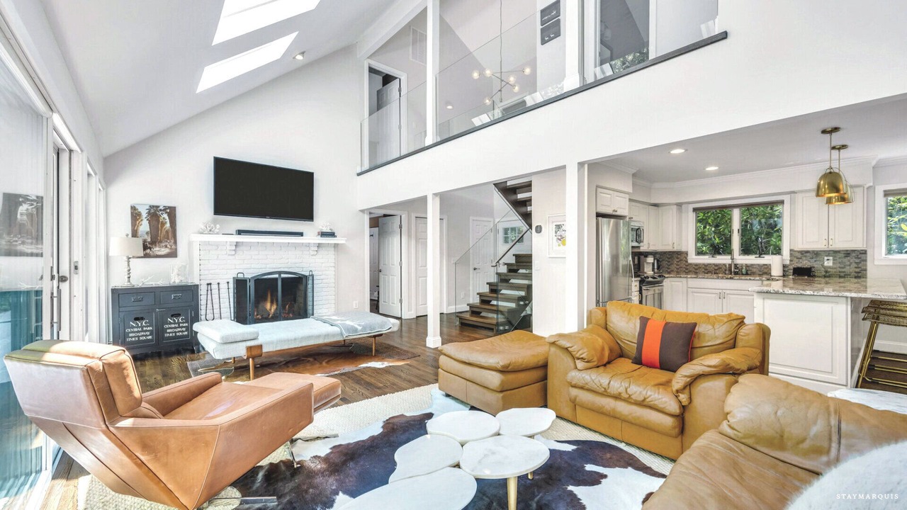 Photo of Livingroom in East Hampton