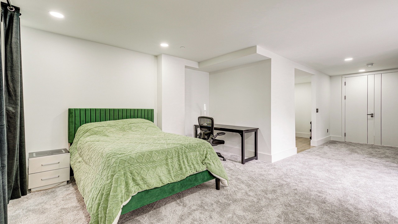 Photo of Bedroom in Martha Lake