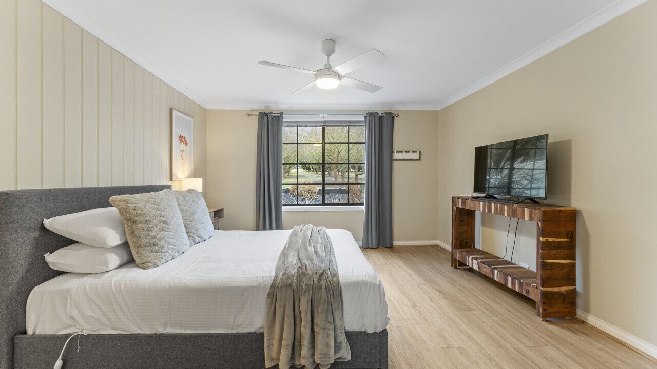 Photo of Bedroom in Magpie