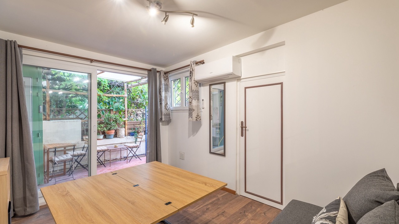 Photo of Livingroom in Prado - Republique