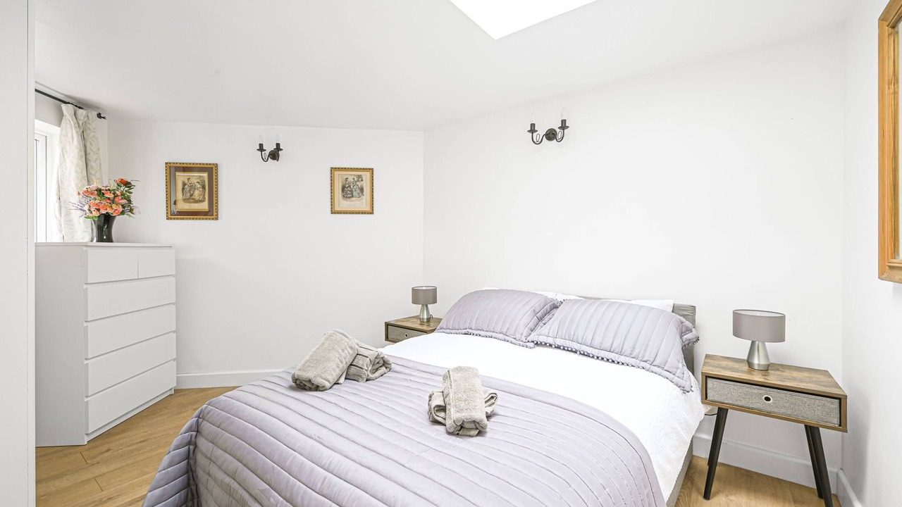Photo of Bedroom in Gospel Oak