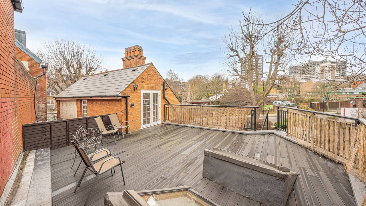 Photo of Patio Balcony in Gospel Oak