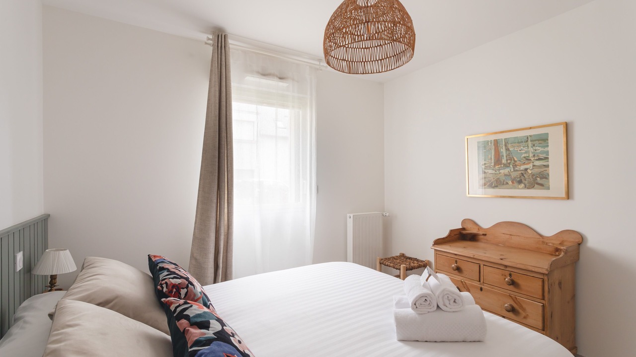 Photo of Bedroom in Rotheneuf-Le Pont