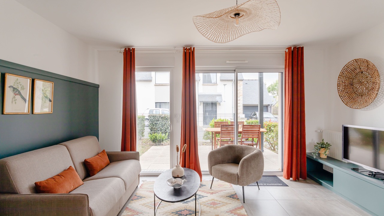 Photo of Livingroom in Rotheneuf-Le Pont