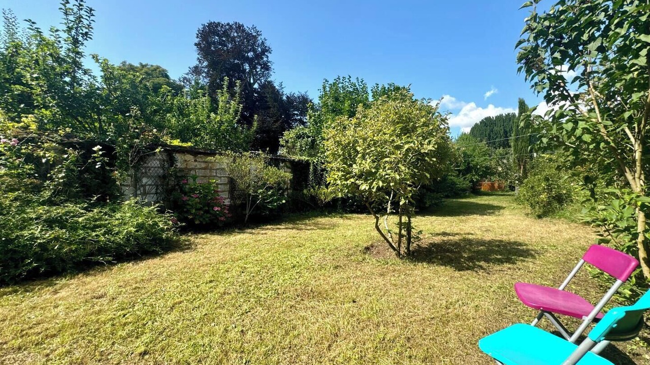 Photo of Outdoor in Sens