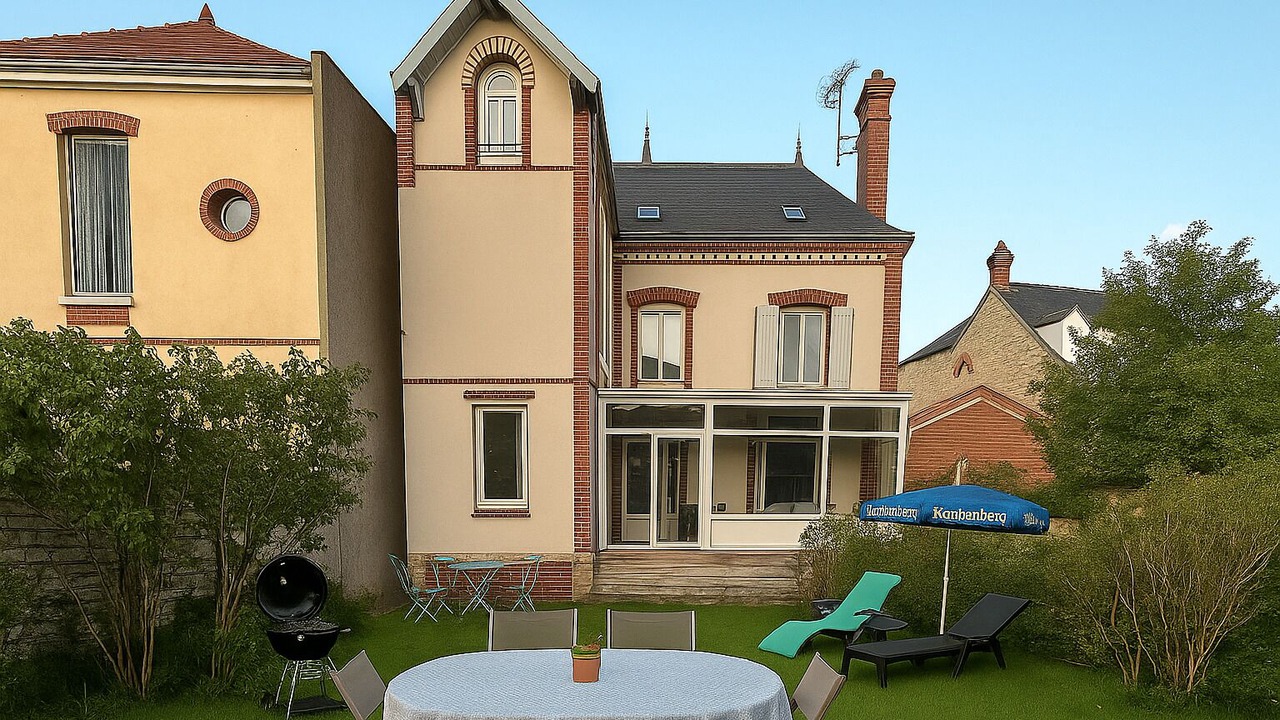 Photo of Outdoor in Sens