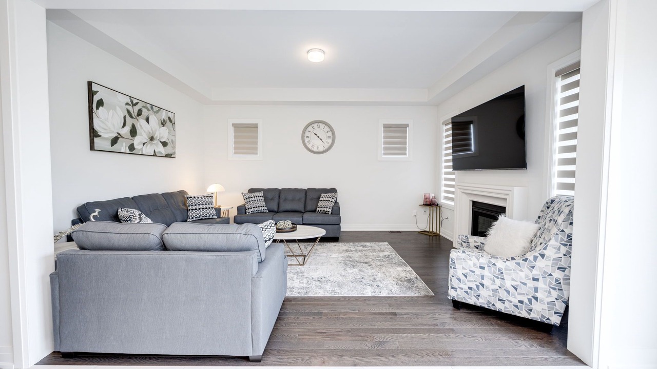 Photo of Livingroom in Brampton