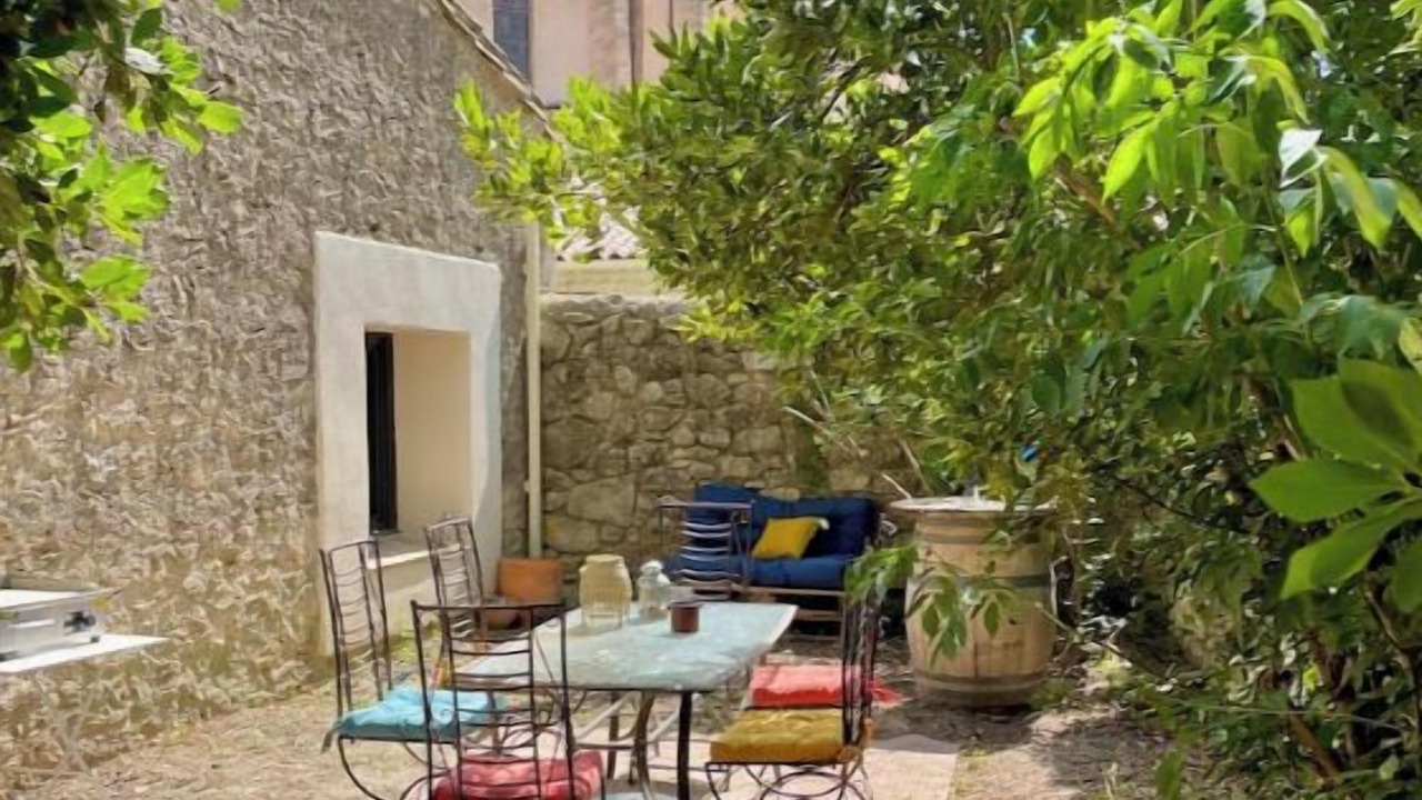 Photo of Outdoor in Poussan