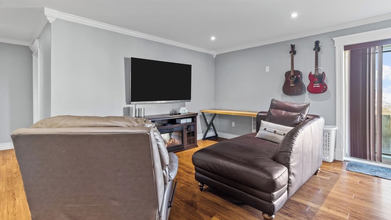Photo of Livingroom in Terra Nova