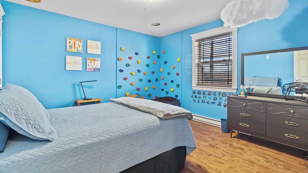 Photo of Bedroom in Terra Nova
