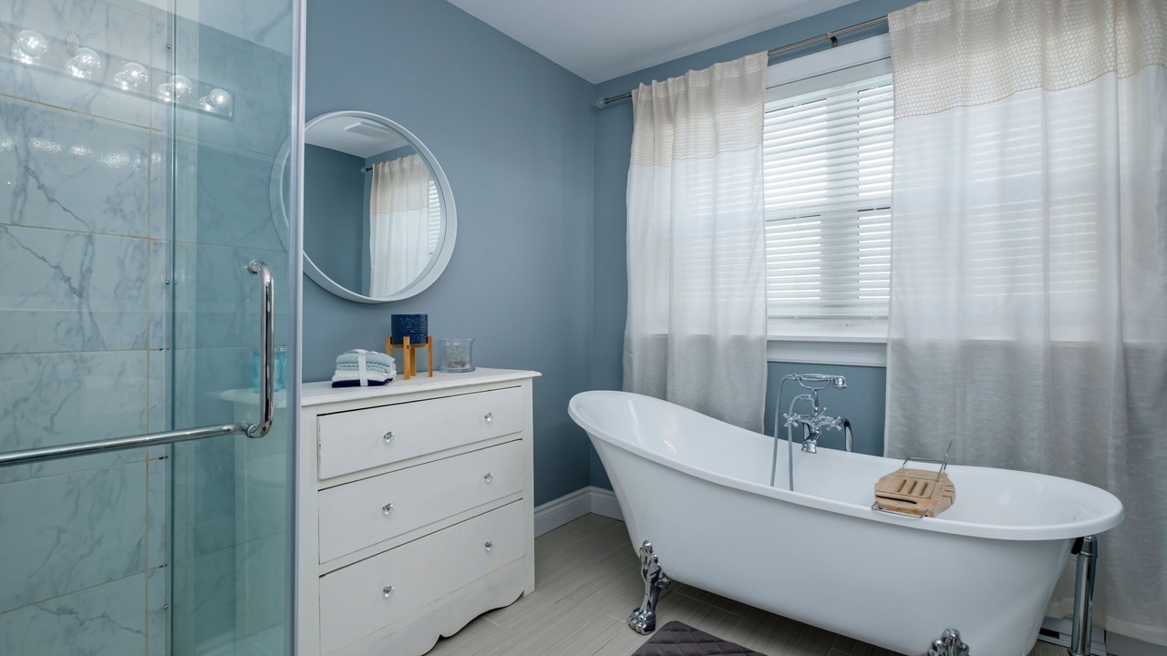 Photo of Bathroom in West End