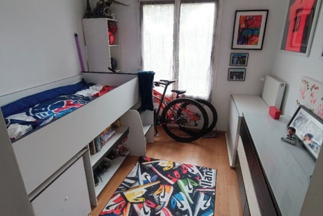 Photo of Bedroom in Trappes