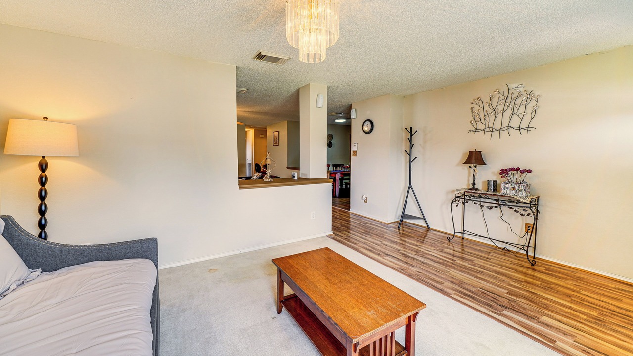 Photo of Livingroom in West San Antonio