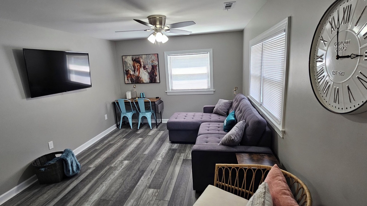 Photo of Livingroom in Buckroe Beach