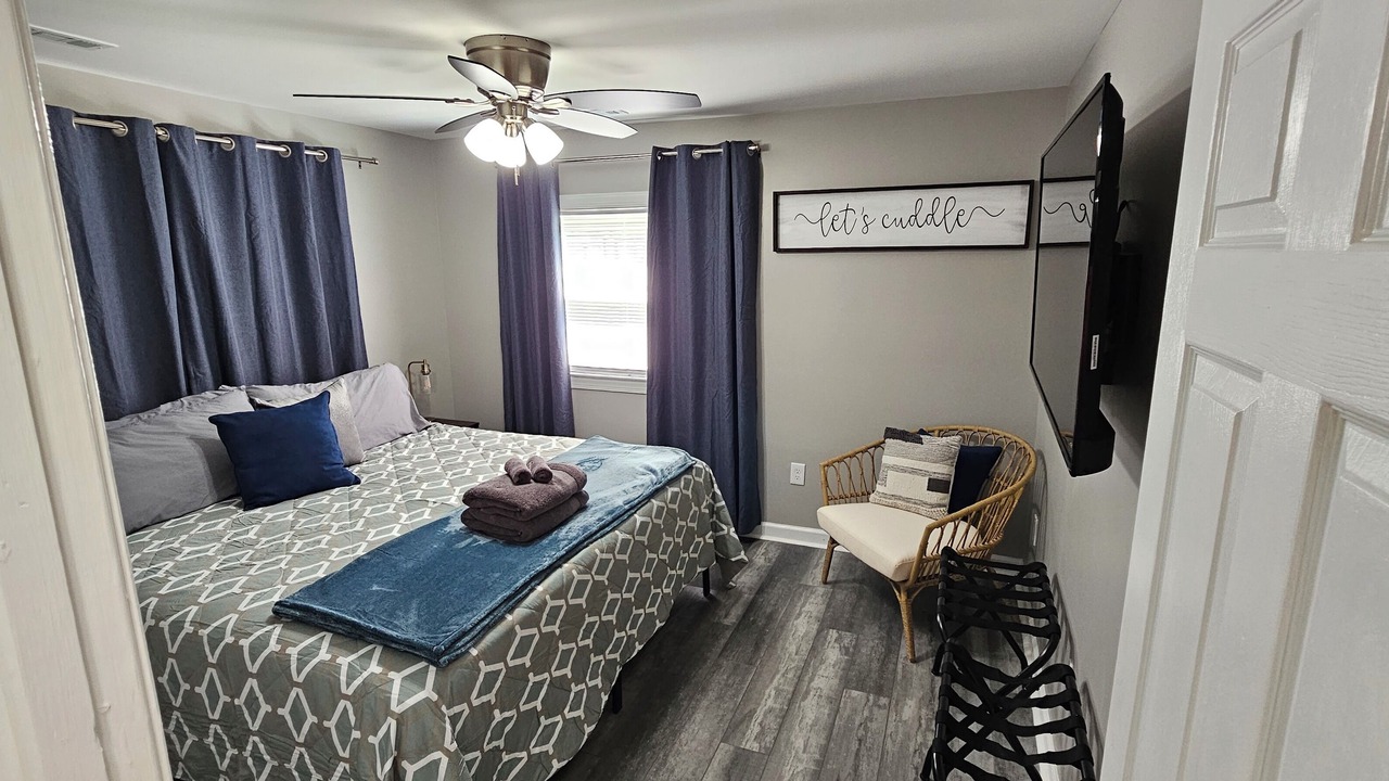 Photo of Bedroom in Buckroe Beach