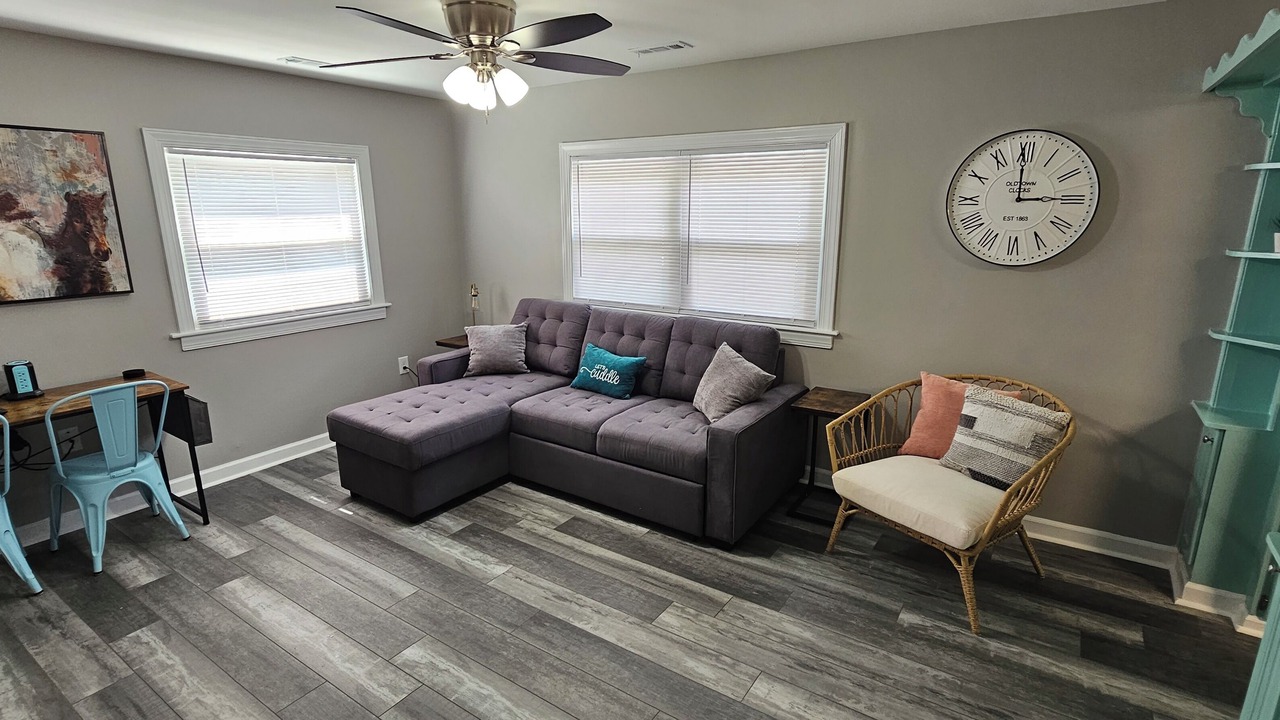 Photo of Livingroom in Buckroe Beach