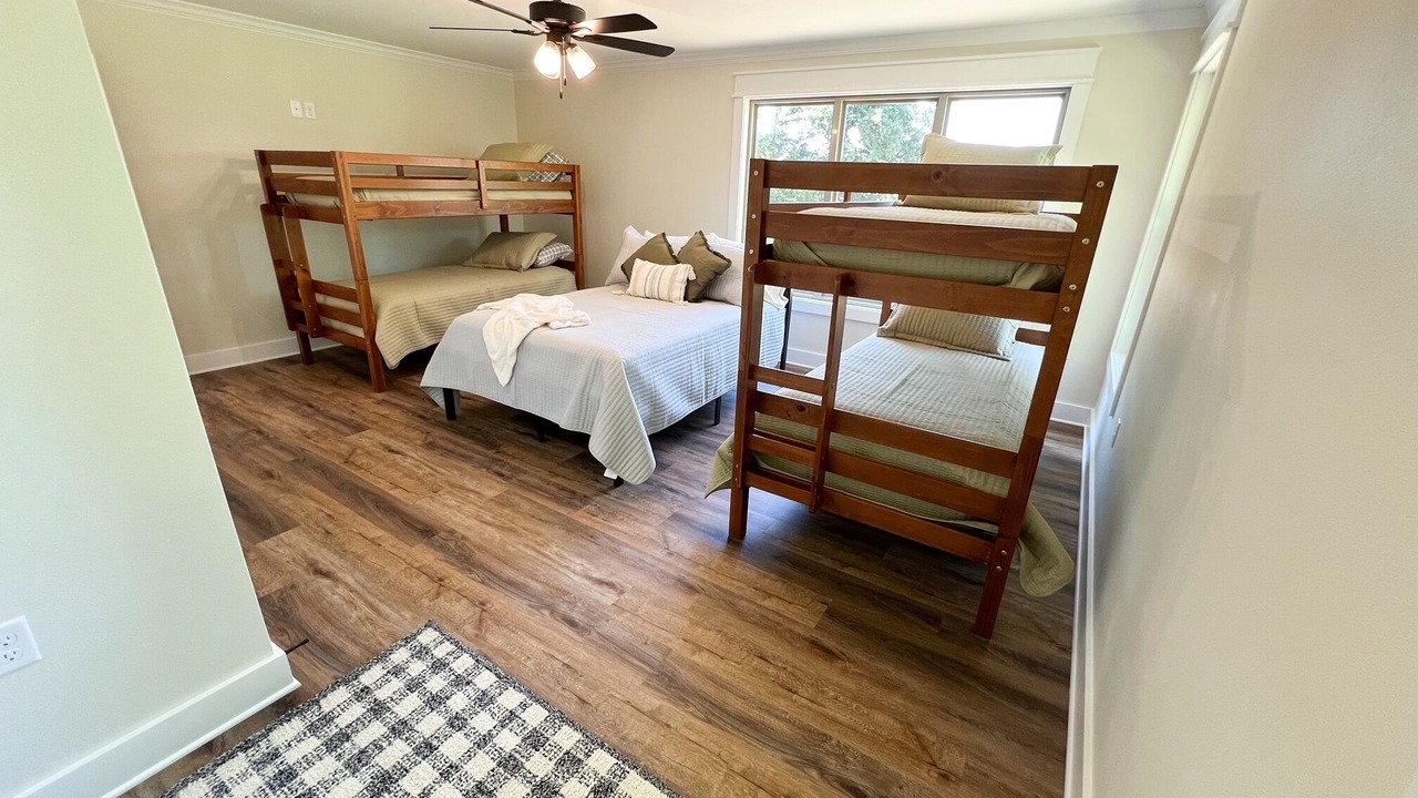 Photo of Bedroom in Calhoun