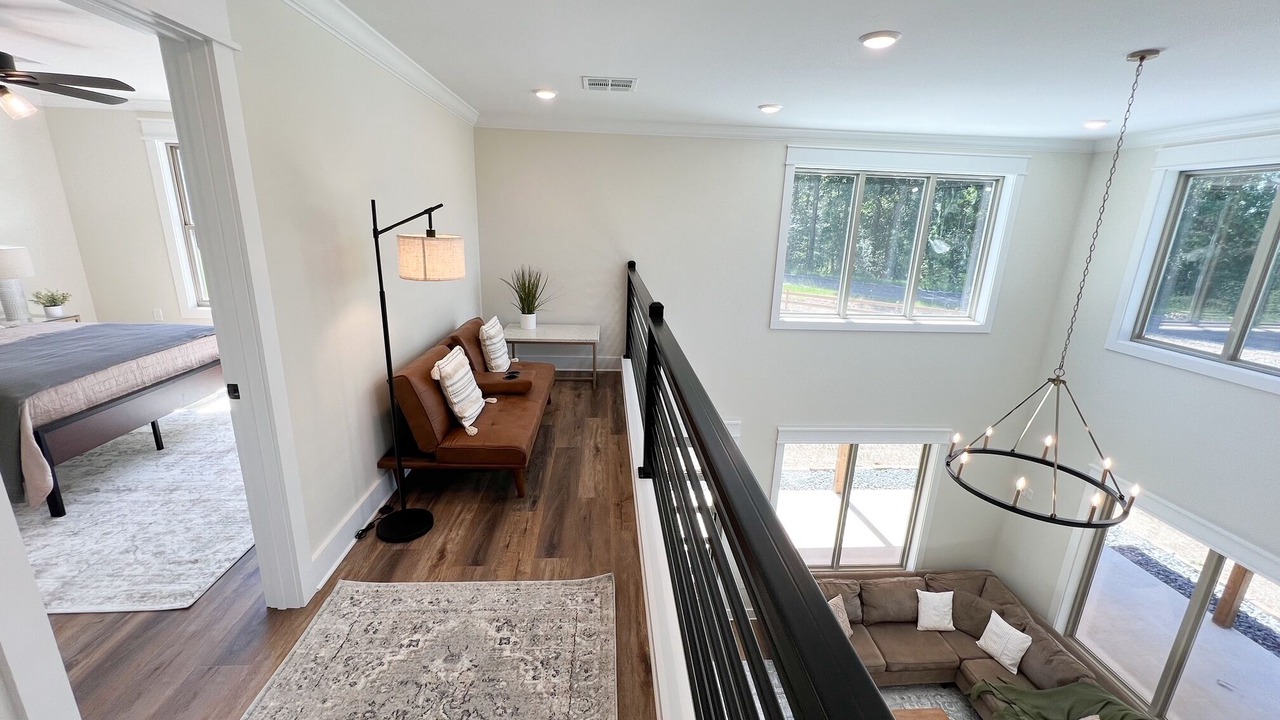 Photo of Livingroom in Calhoun